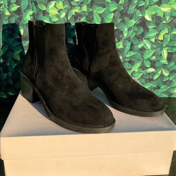 Heeled Boots - Picture 2 of 3